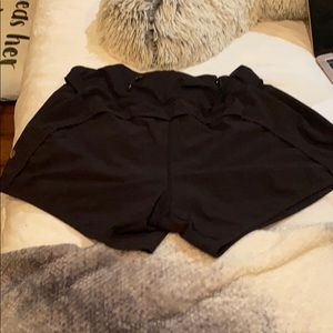 Black lulu shorts